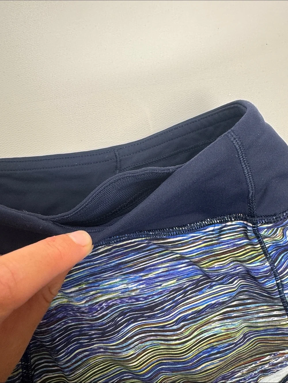 NWOT Lululemon Speed Up Lined Shorts Size 4 Interconnect Blue Multi / True Navy